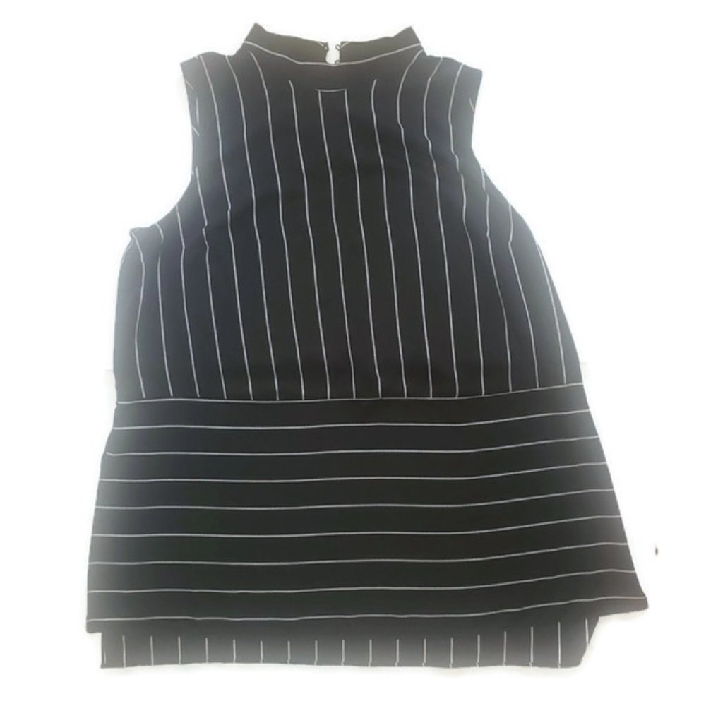Nine West. Tunic Shirt. Black. Size Large.